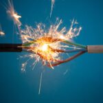 Elektrik Kabloları Neden Isınır? Aşırı Yüklenmenin Nedenleri